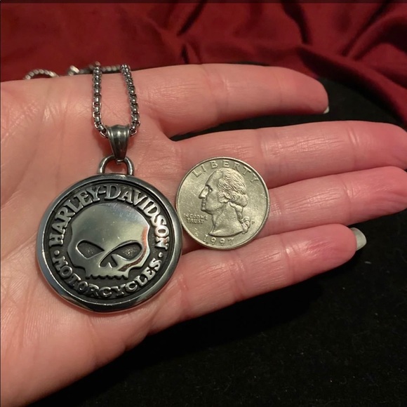 - Harley HD Willie G Skull Men’s Necklace - Picture 4 of 5
